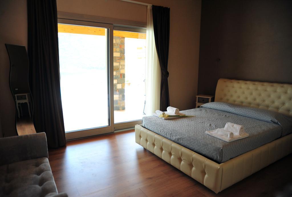 Agriturismo Le Fontane Sale Marasino Chambre photo