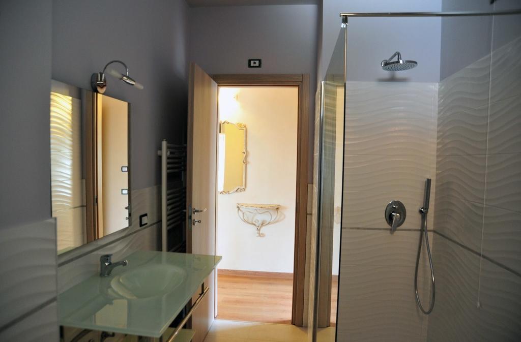 Agriturismo Le Fontane Sale Marasino Chambre photo
