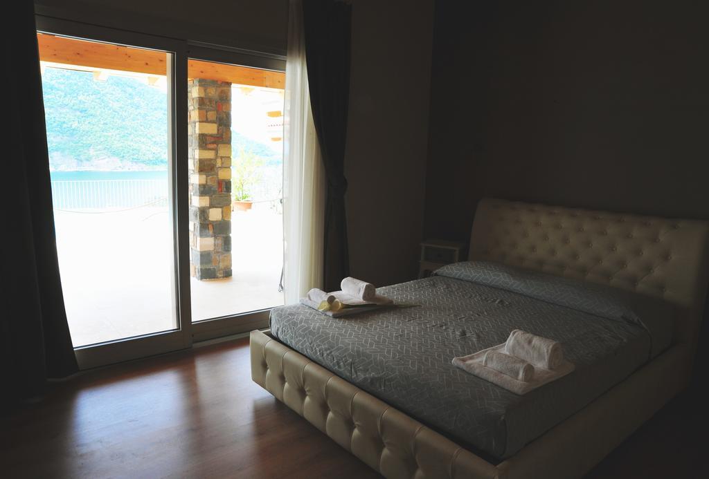 Agriturismo Le Fontane Sale Marasino Chambre photo